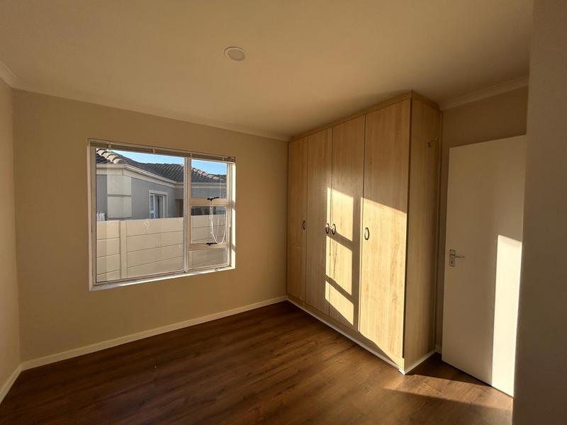 To Let 3 Bedroom Property for Rent in Eikenbosch Western Cape